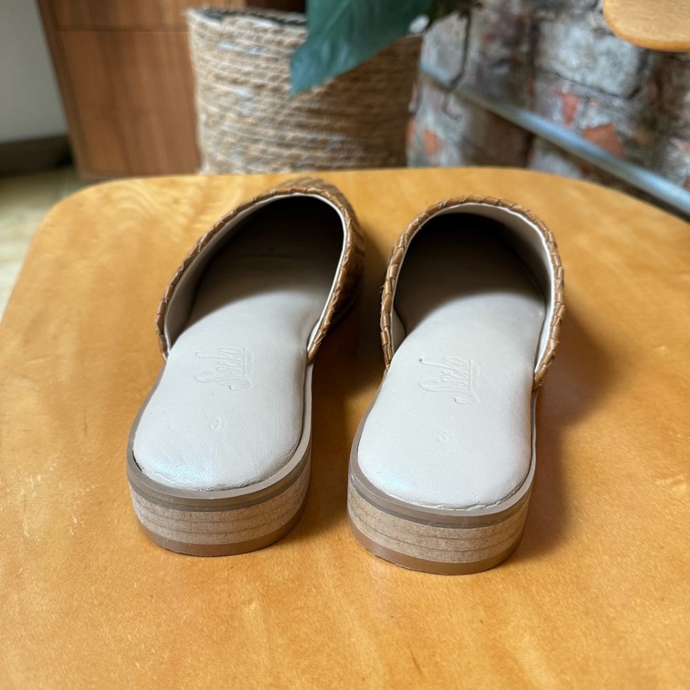 Sseko | Woven Leather Cloud Mules | Size 8 - Picture 3 of 13